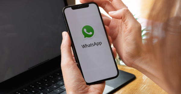 Conheça o App para ver conversas do WhatsApp de outra pessoa